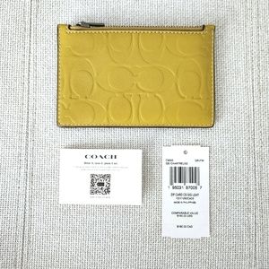 Coach Zip Card Case in Signature Leather
